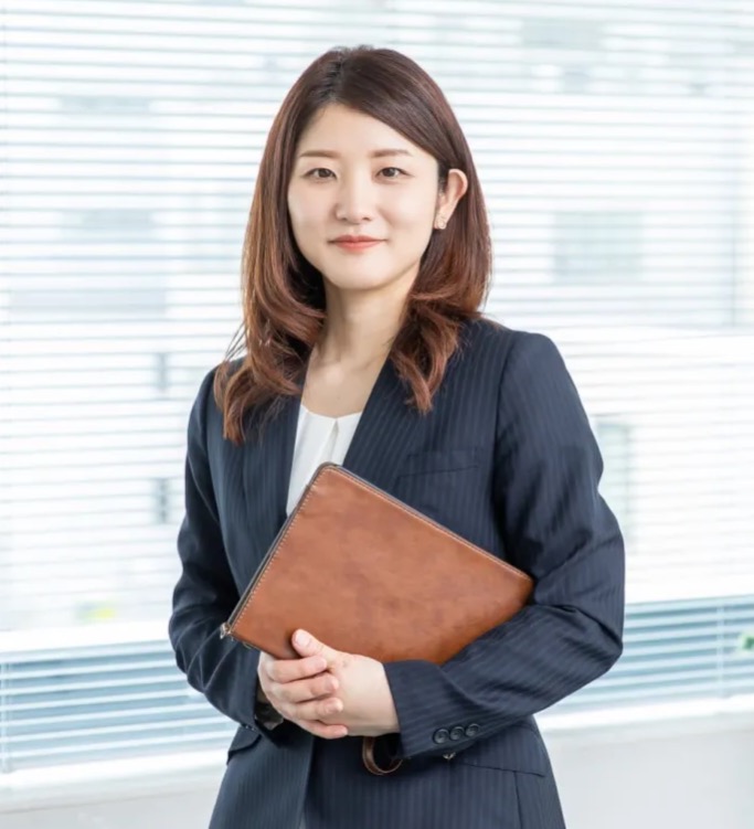 代表 西山嘉子